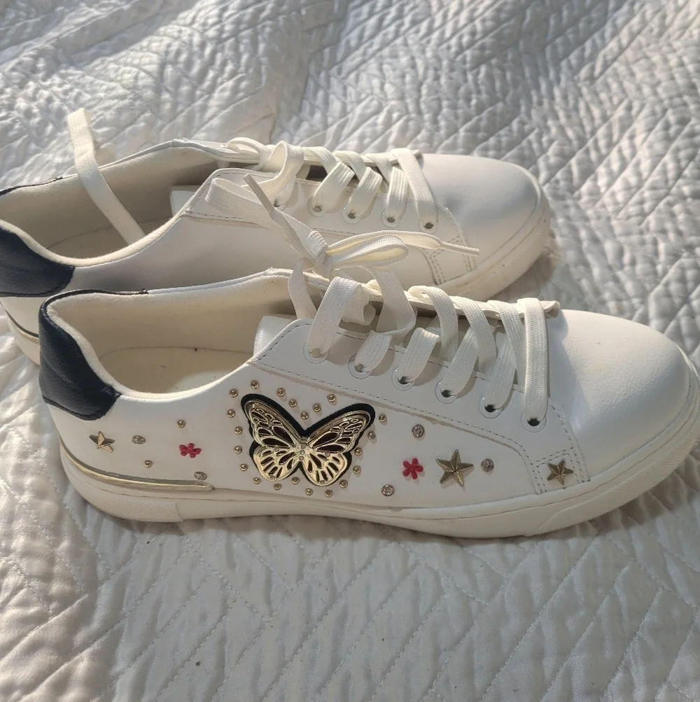 ALDO White Butterfly Embellished Sneakers Gold Studded Size 7 Like New